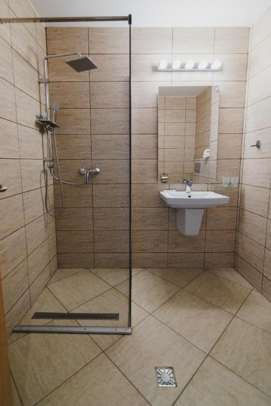 Double or Twin Room image 2