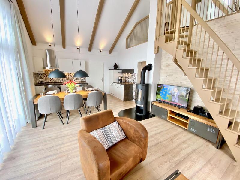Holiday Home Superior with Three Bedrooms image 1