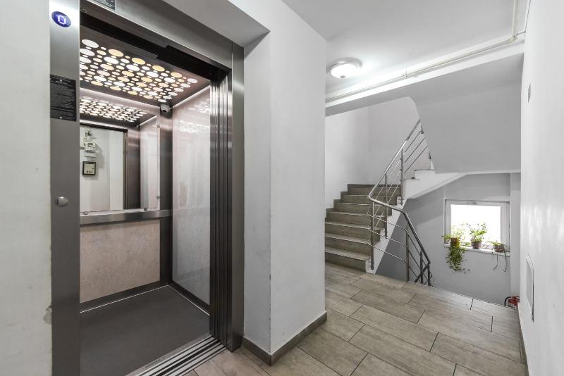 One-Bedroom Apartment with Balcony image 3