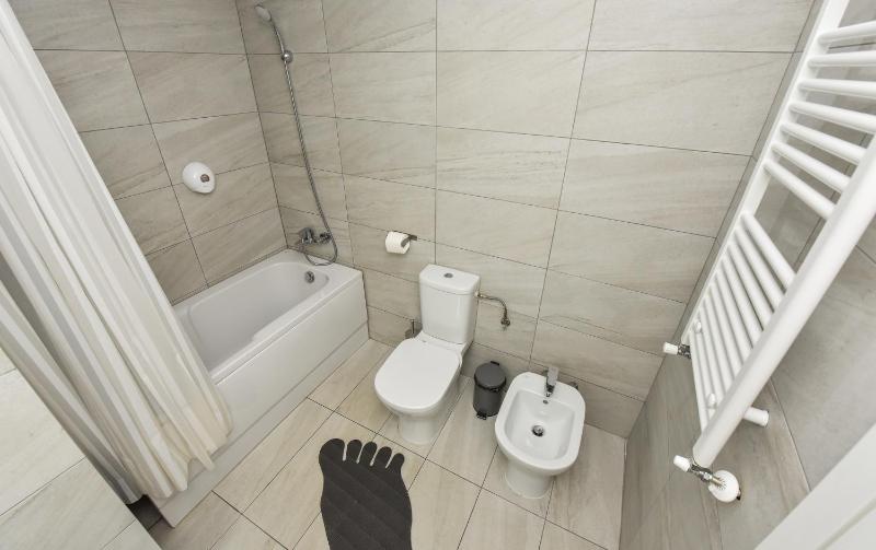 Bucharest Accommodation Apartments - image 10
