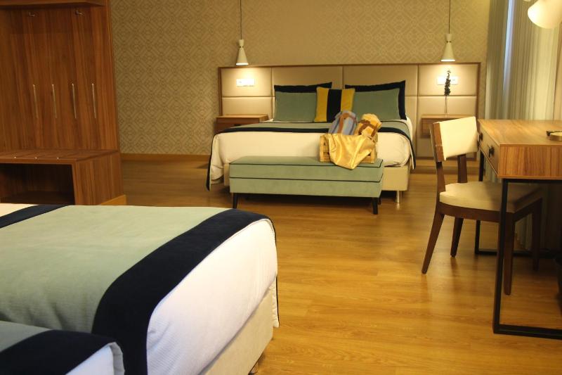 Triple Room image 2
