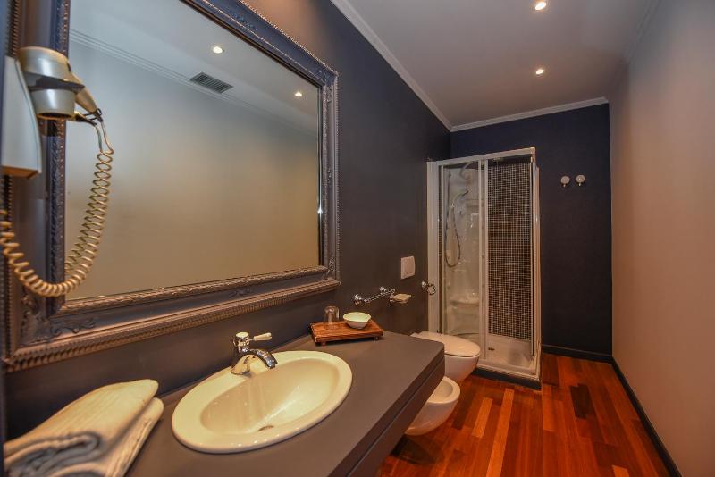 The Tuscanian Hotel - image 40