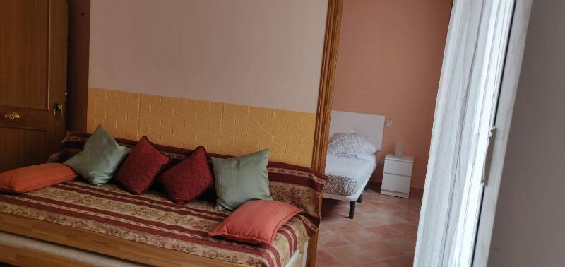One-Bedroom Apartment image 1