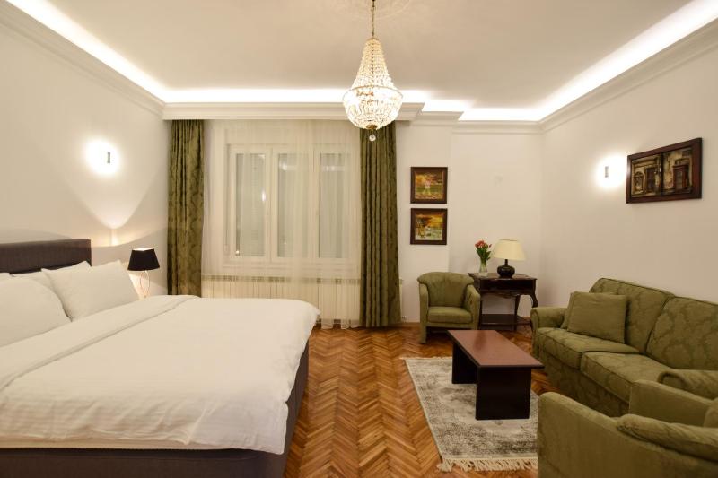 Crown apartment - Your most comfortable stay - image 10