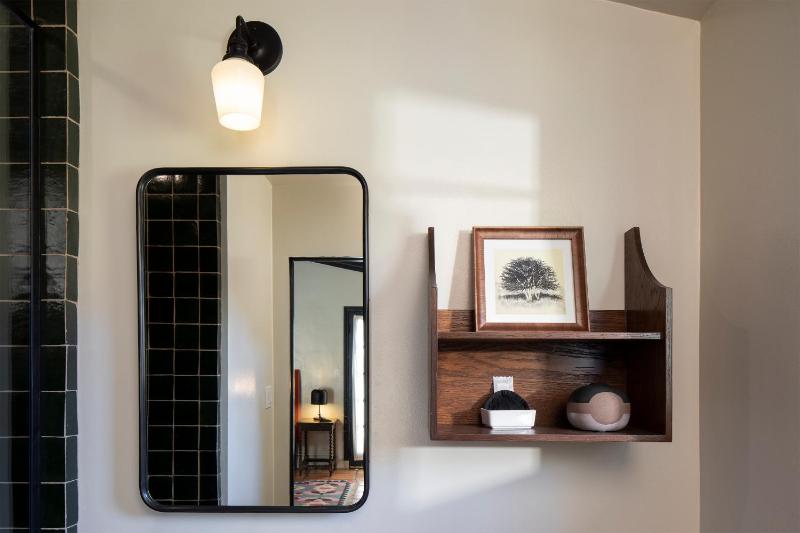 One-Bedroom Suite image 2