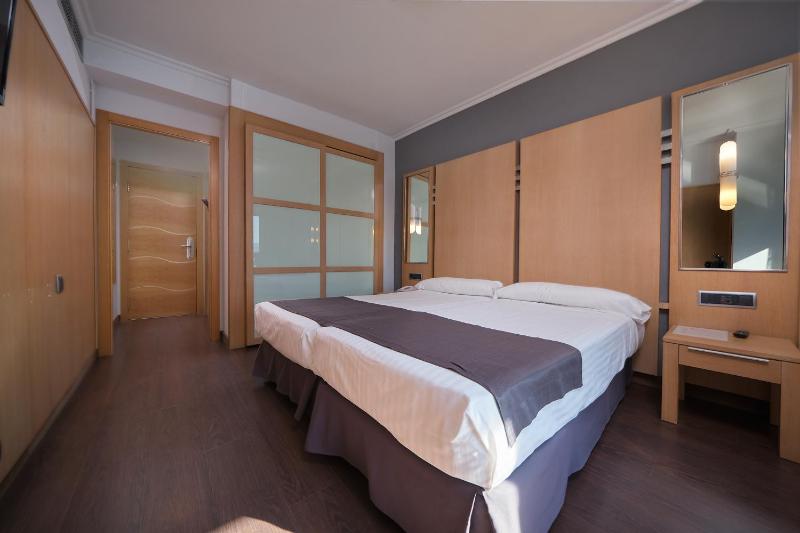 Hotel Faro Salazón - image 35