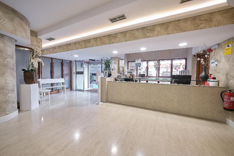 Hotel Faro Salazón - image 13