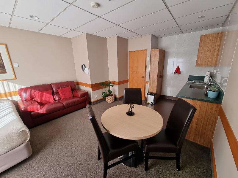 Amross Court - image 5