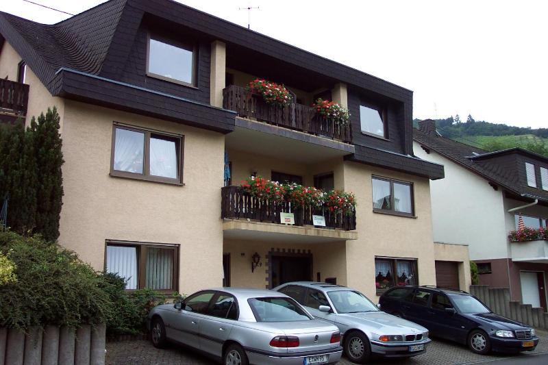 Superior One-Bedroom Apartment image 1