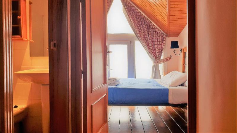 Three-Bedroom Apartment (Montebajo building) image 1