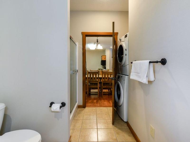 Lodge 243 - image 18