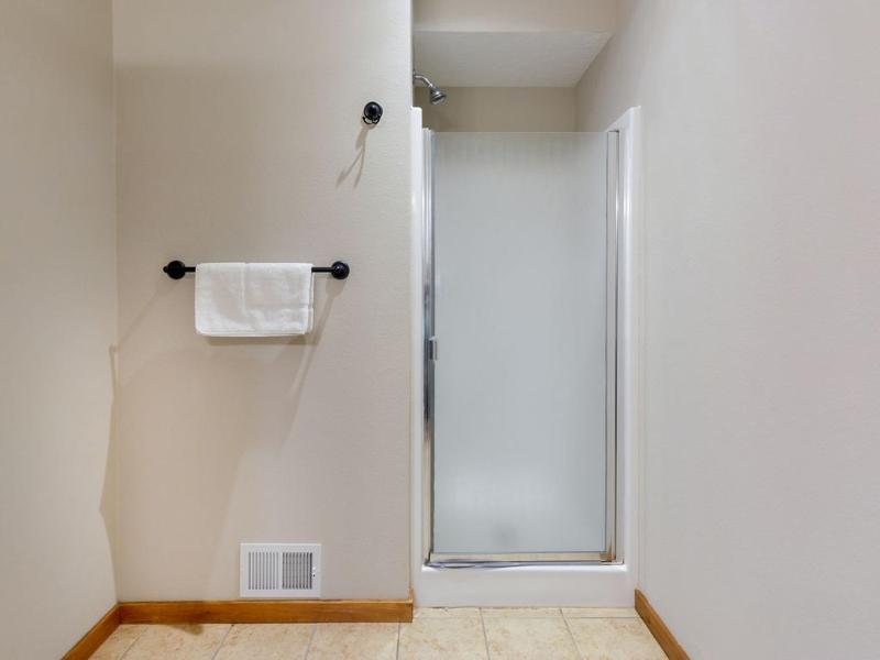 Lodge 243 - image 6