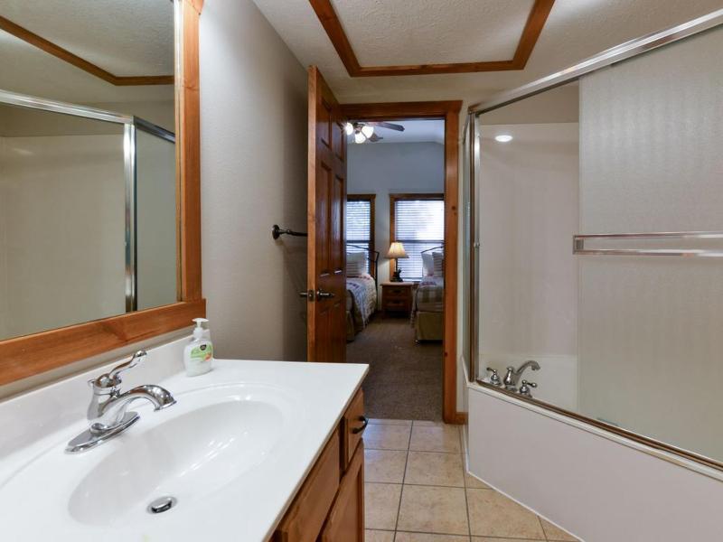 Lodge 243 - image 36