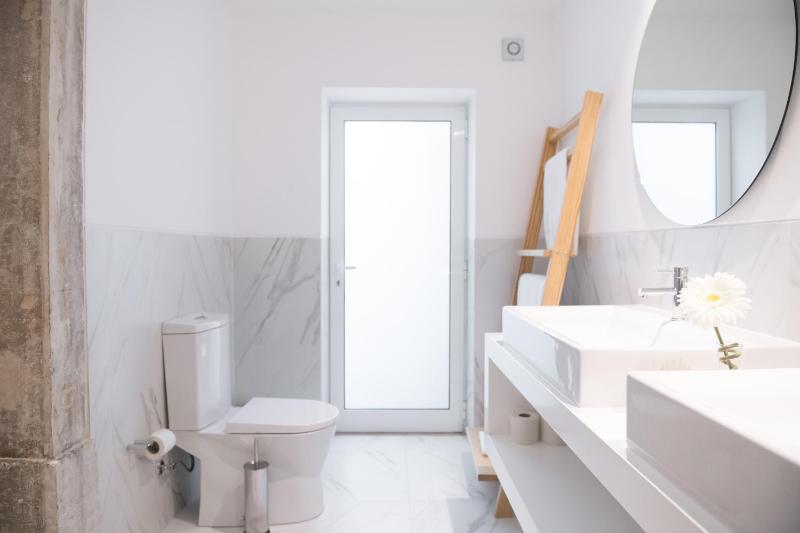 Master Suite image 4