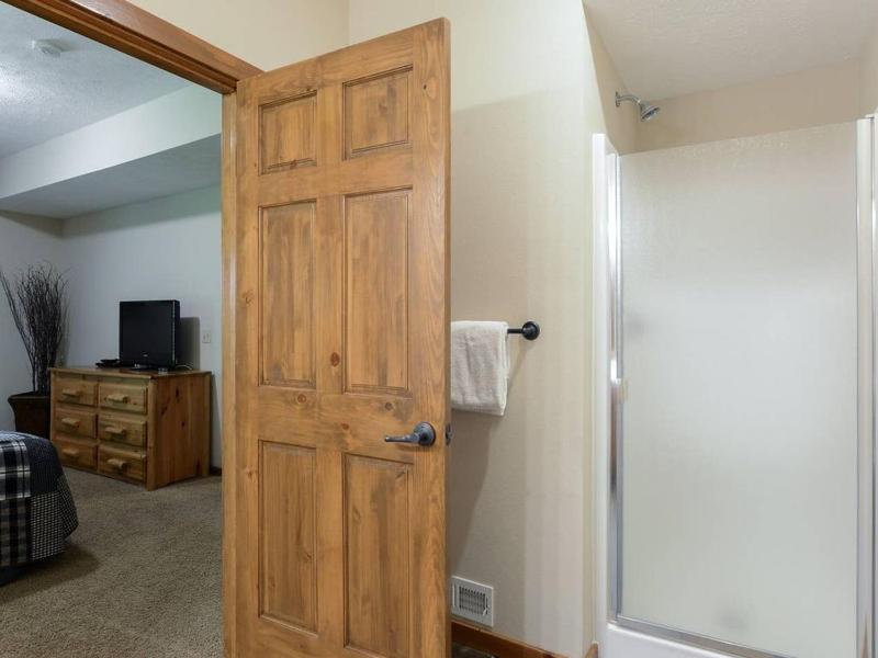 Lodge 371 - image 47