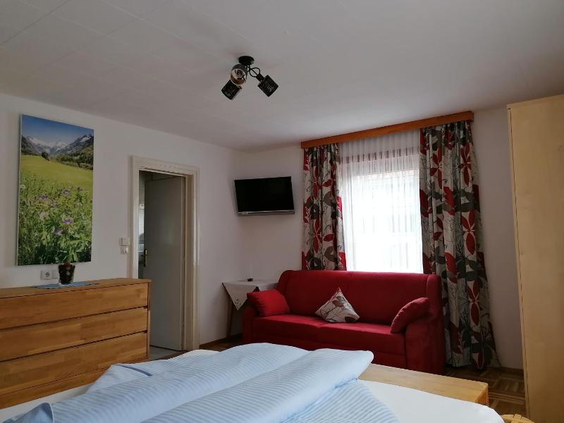 Two-Bedroom Apartment with Balcony image 1