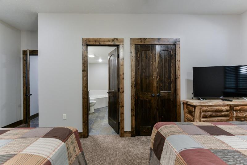 Lodge 73 - image 7