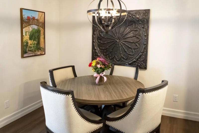 One-Bedroom Villa with Sofa Bed image 2