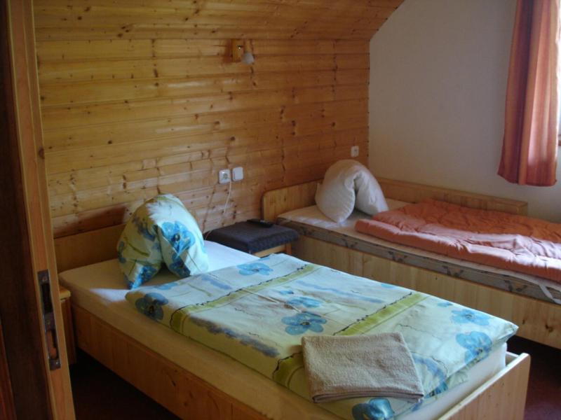 One-Bedroom Apartment with Balcony image 4