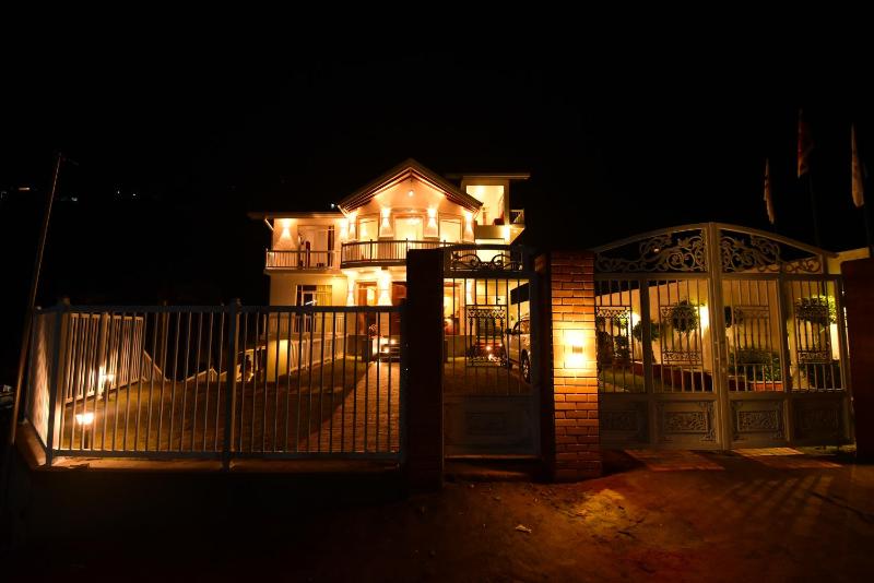Twin Villa Red - Luxury Villa with Mountain View - image 28
