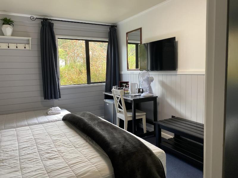 Lakefront Lodge Taupo - image 47