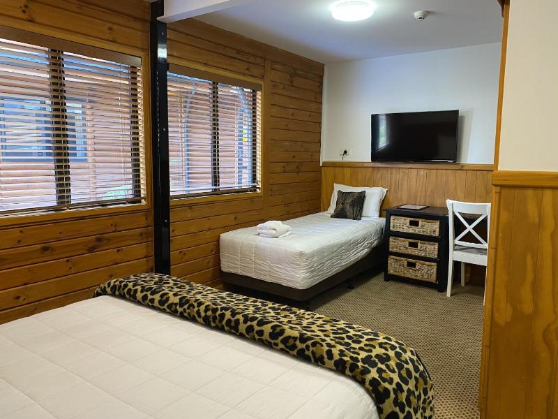Lakefront Lodge Taupo - image 38