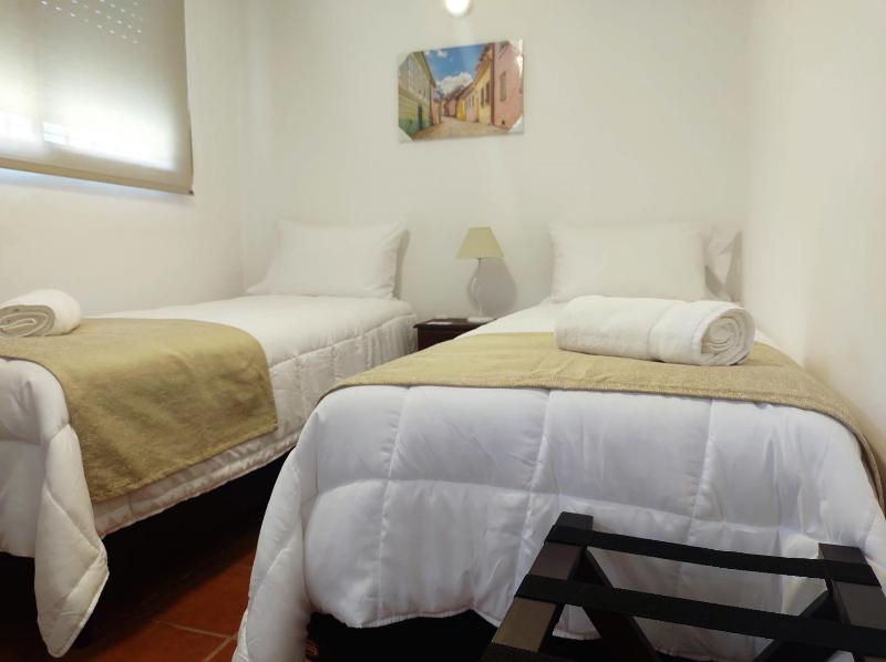 EMILIA HOTEL - image 3