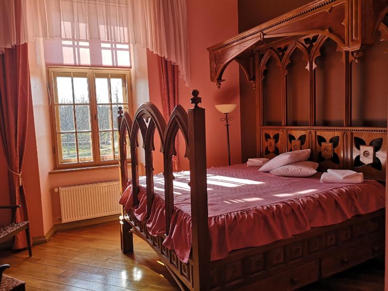 Double or Twin Room with Bathroom image 3