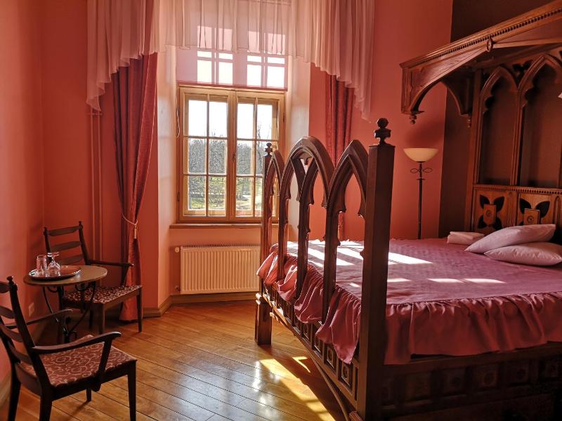 Double or Twin Room with Bathroom image 2