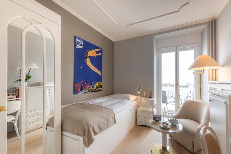 Standard Single Room image 3