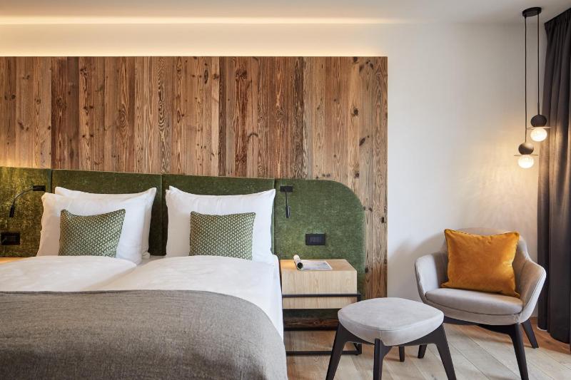 Superior Double Room image 4