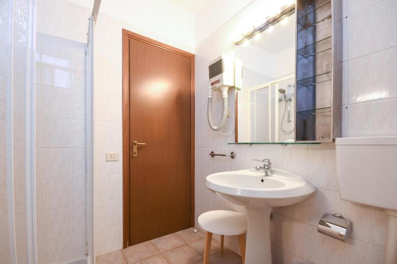 Superior Two-Bedroom Apartment (6 Adults)  with Balcony or Terrace image 2