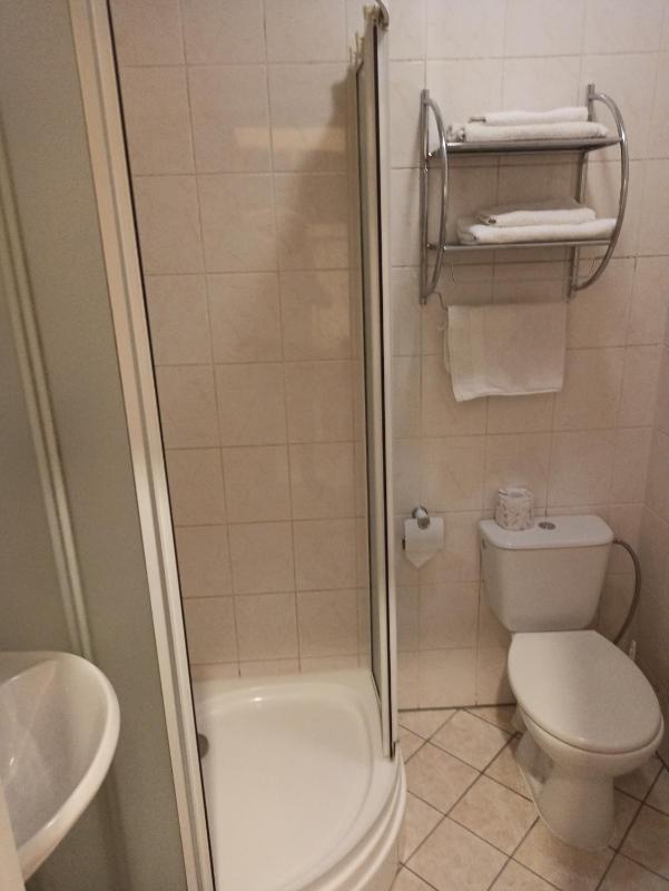 Double or Twin Room image 2