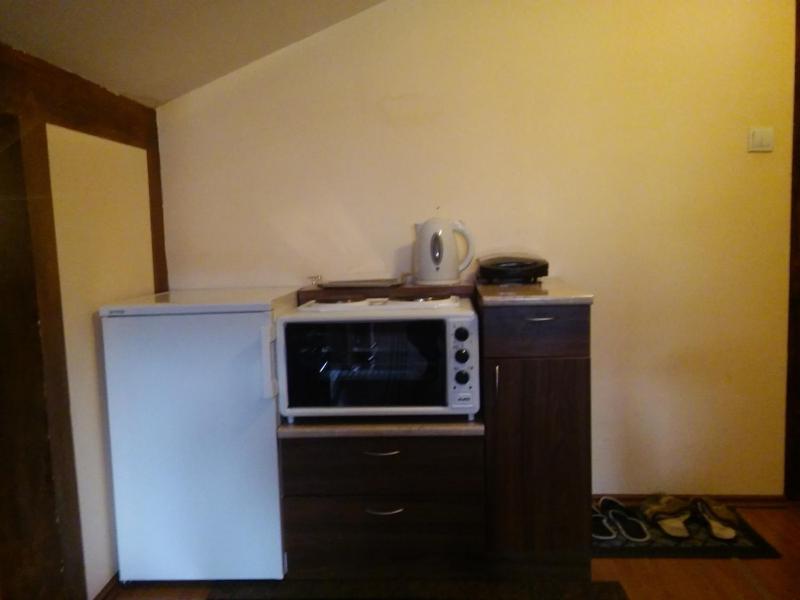 One-Bedroom Apartment image 2
