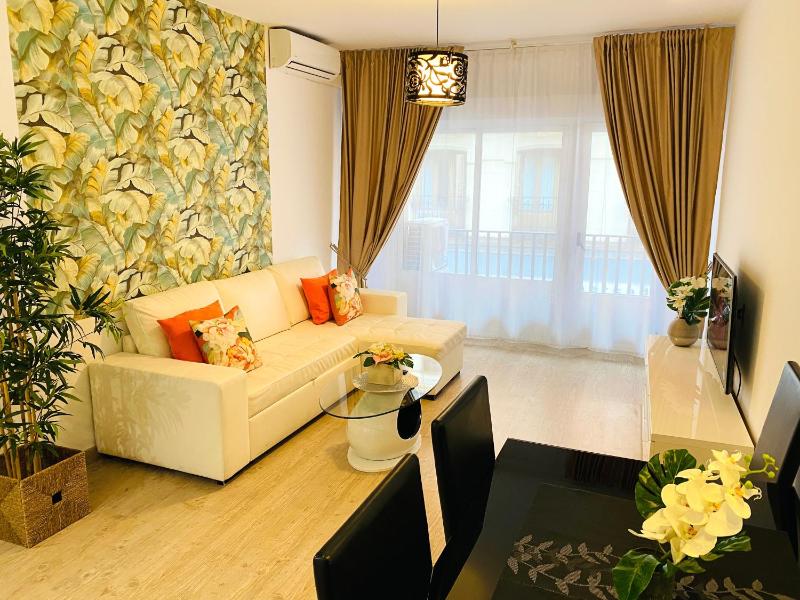 Superior One-Bedroom Apartment with Balcony image 3