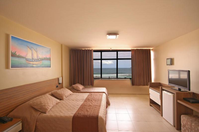 Malibu Palace Hotel - image 45