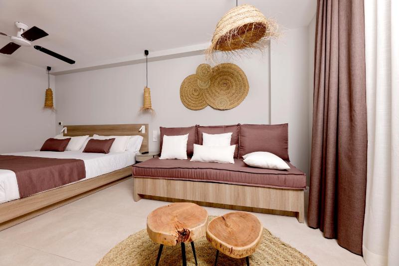 Double Room image 4