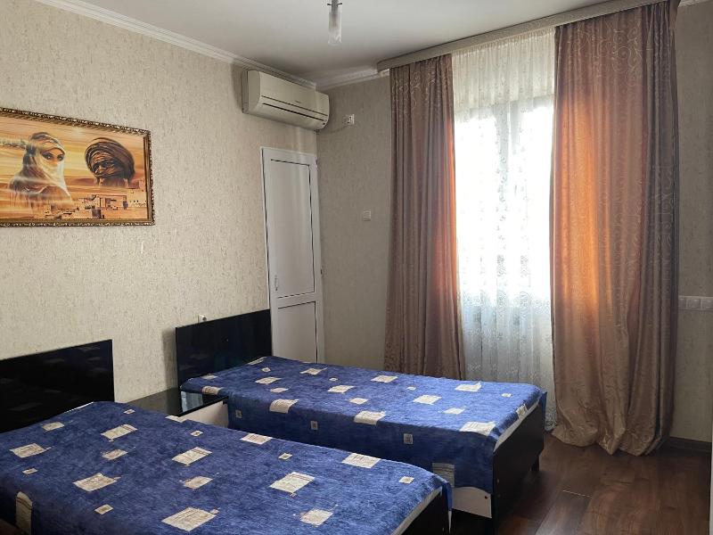 Standard Double or Twin Room image 3