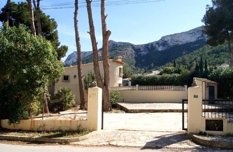 Villa with Private Pool image 3
