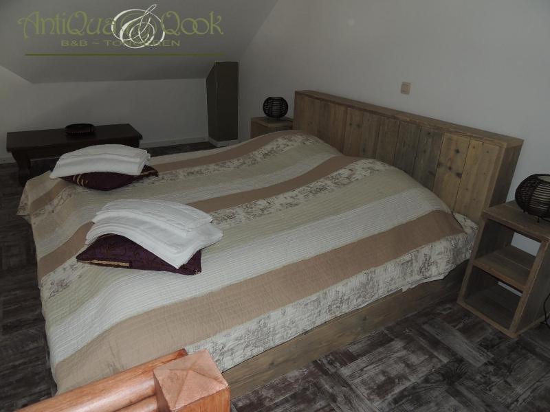 Deluxe Family Suite image 3