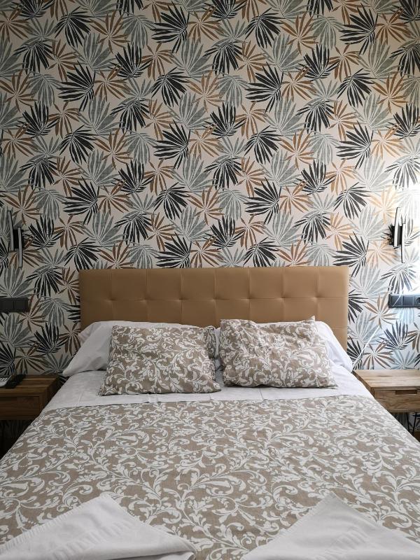 Double Room image 2