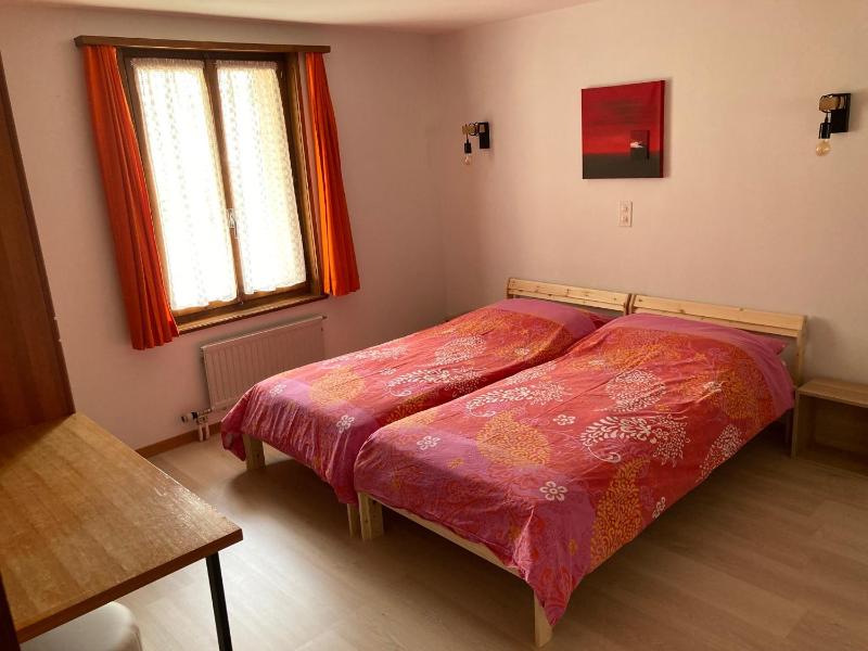 Double Room with Shared Bathroom image 1