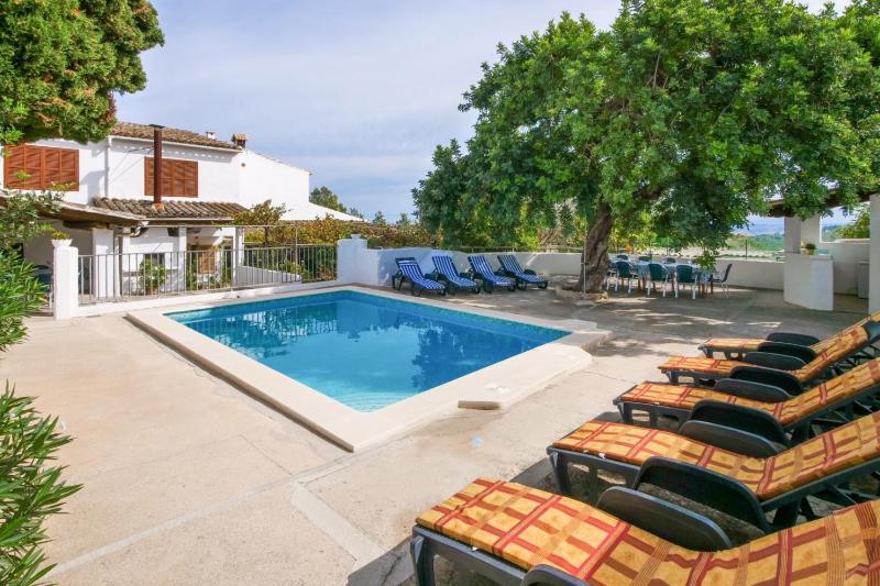 Holiday Home image 1