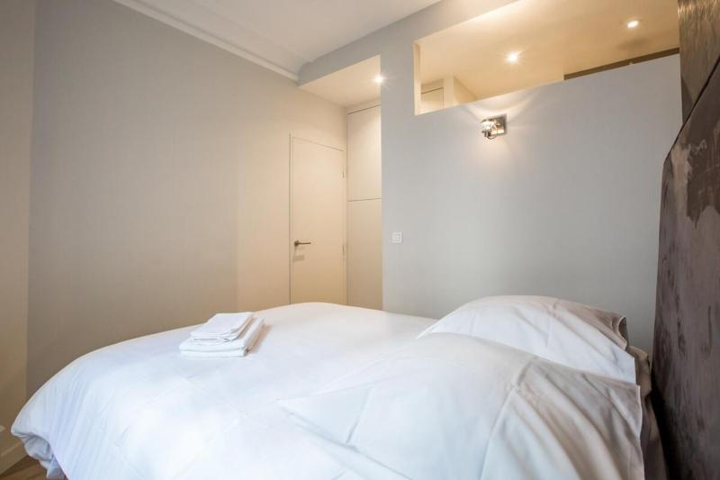 Modern Apartment  image 2