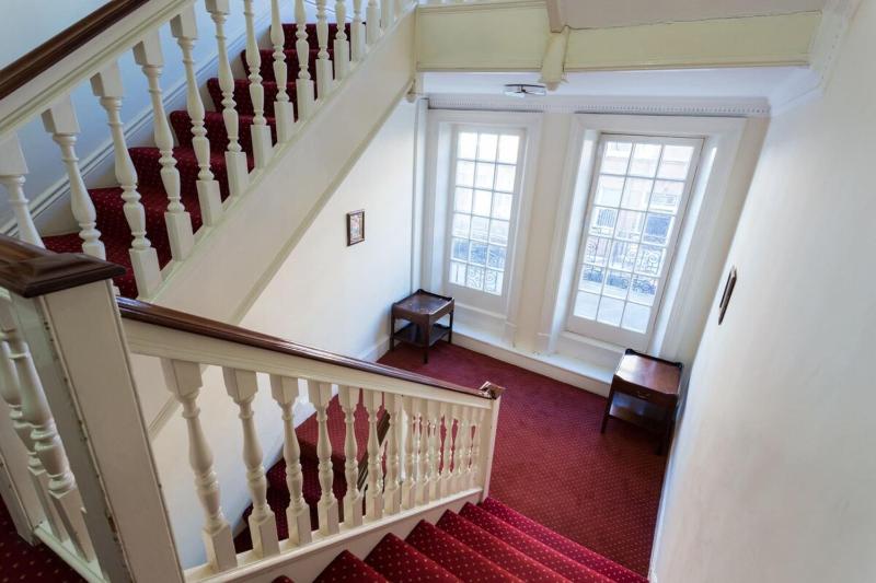 Apartment image 3