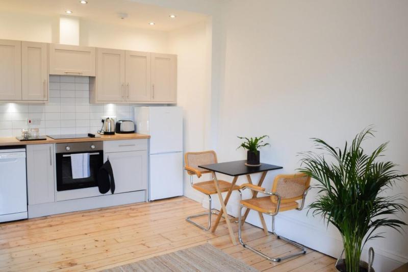 Apartment image 4