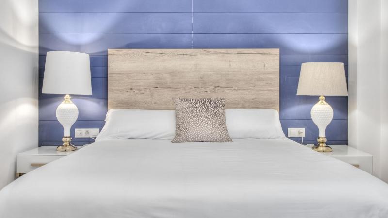 Double Room image 3