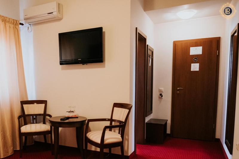 Single Room image 3