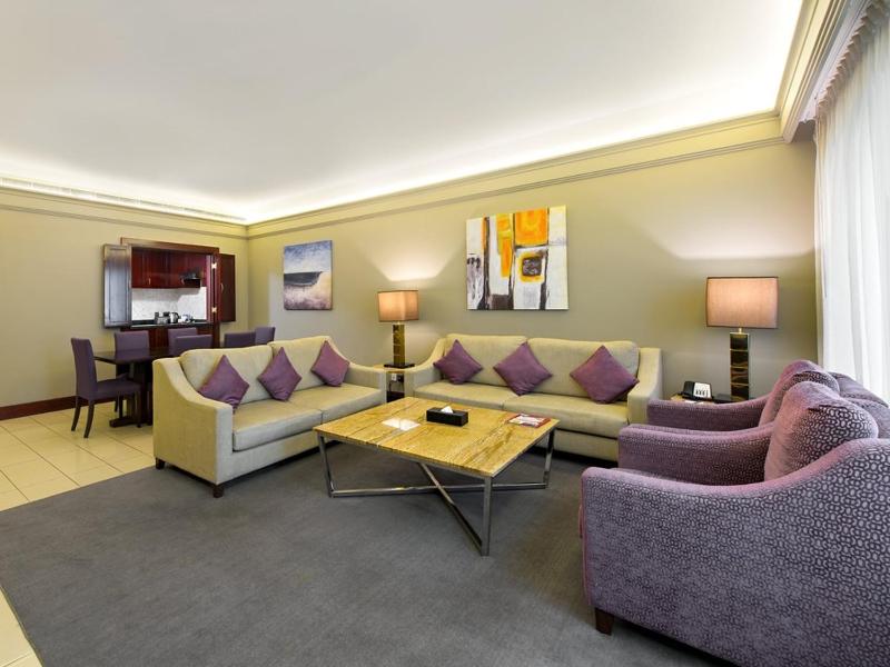 Royal Two Bedroom Suite image 4