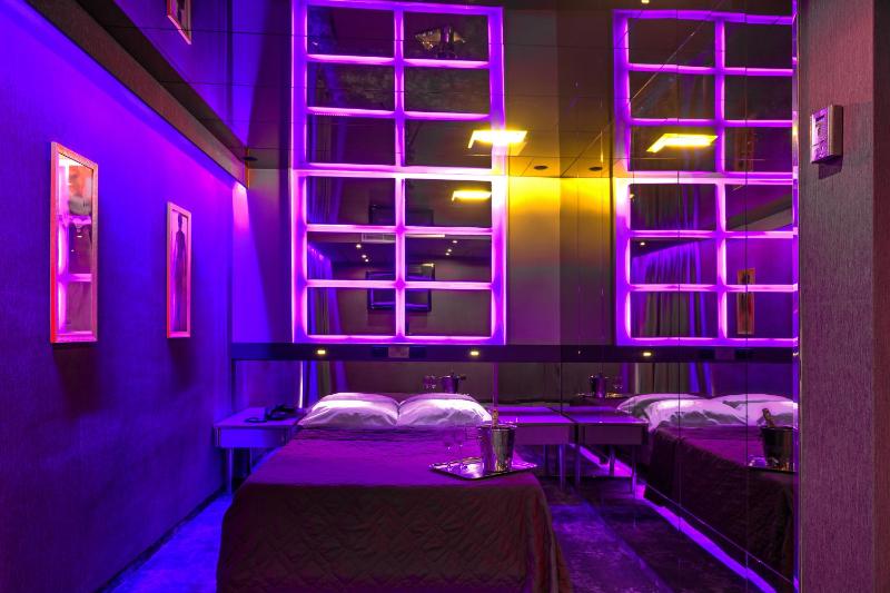 Superior Double Room image 2